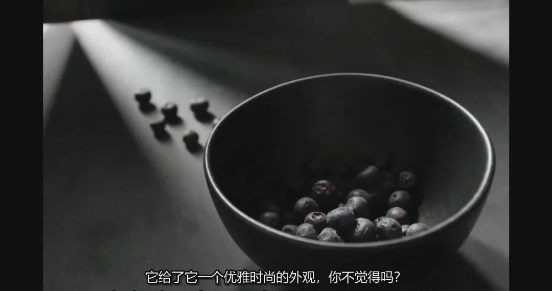 图片[8]-暗黑系和氛围感美食摄影布光造型入门工作坊教程-中英字幕