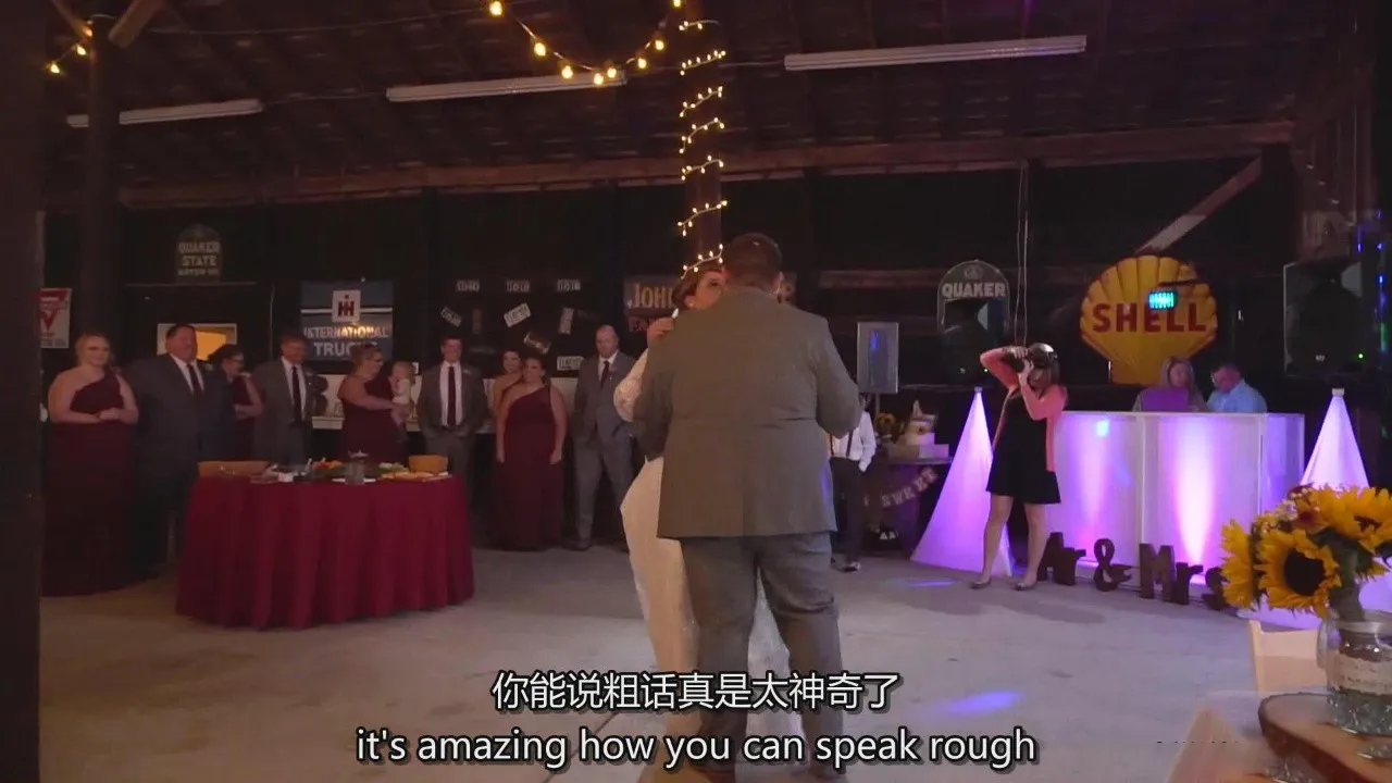 图片[2]-摄影师Katelyn James婚礼摄影现场一场农村婚礼摄影教程-中英字幕