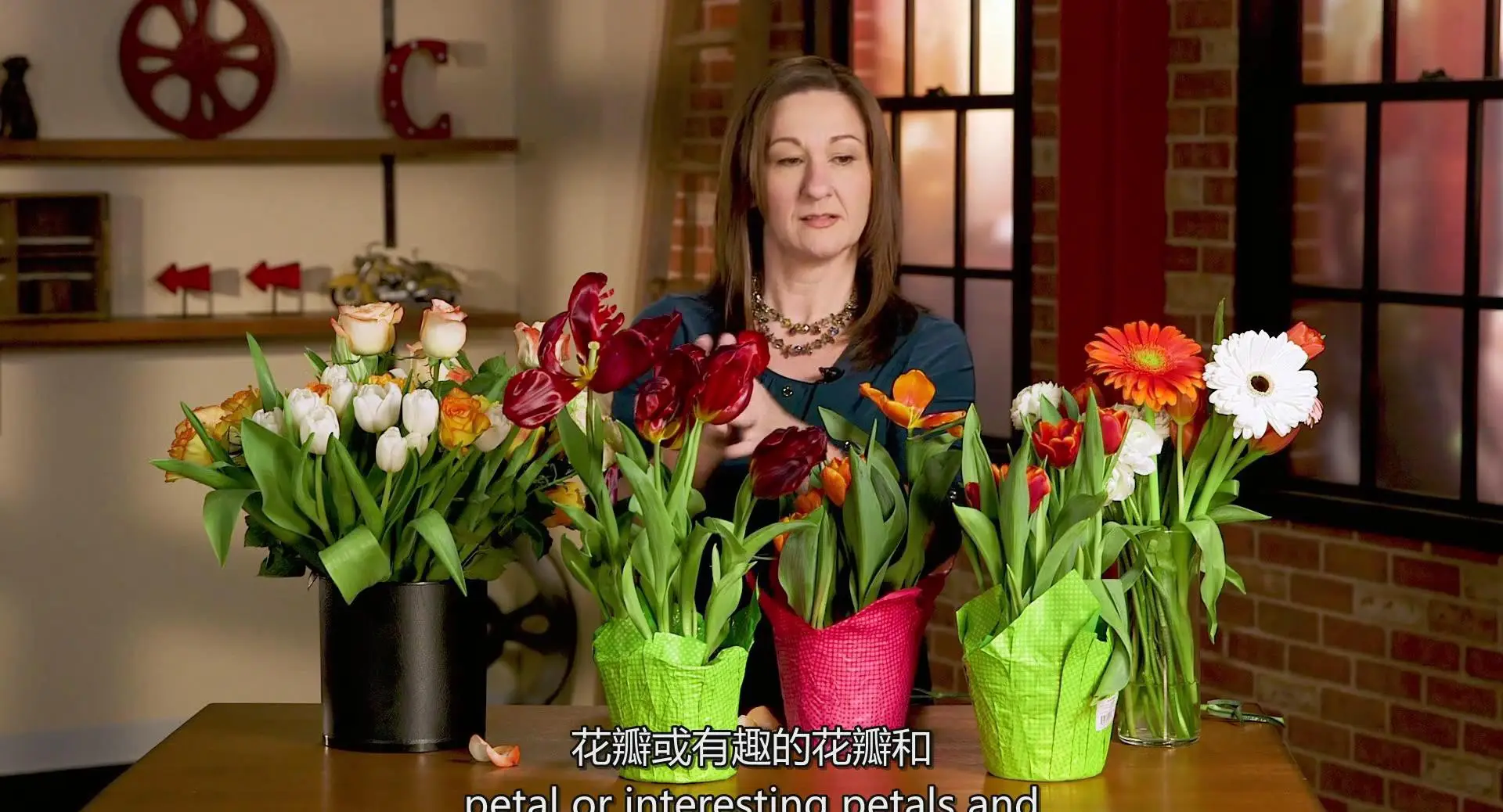 图片[2]-KelbyOne-令人惊叹的花卉植物图像摄影完整指南教程-中英字幕