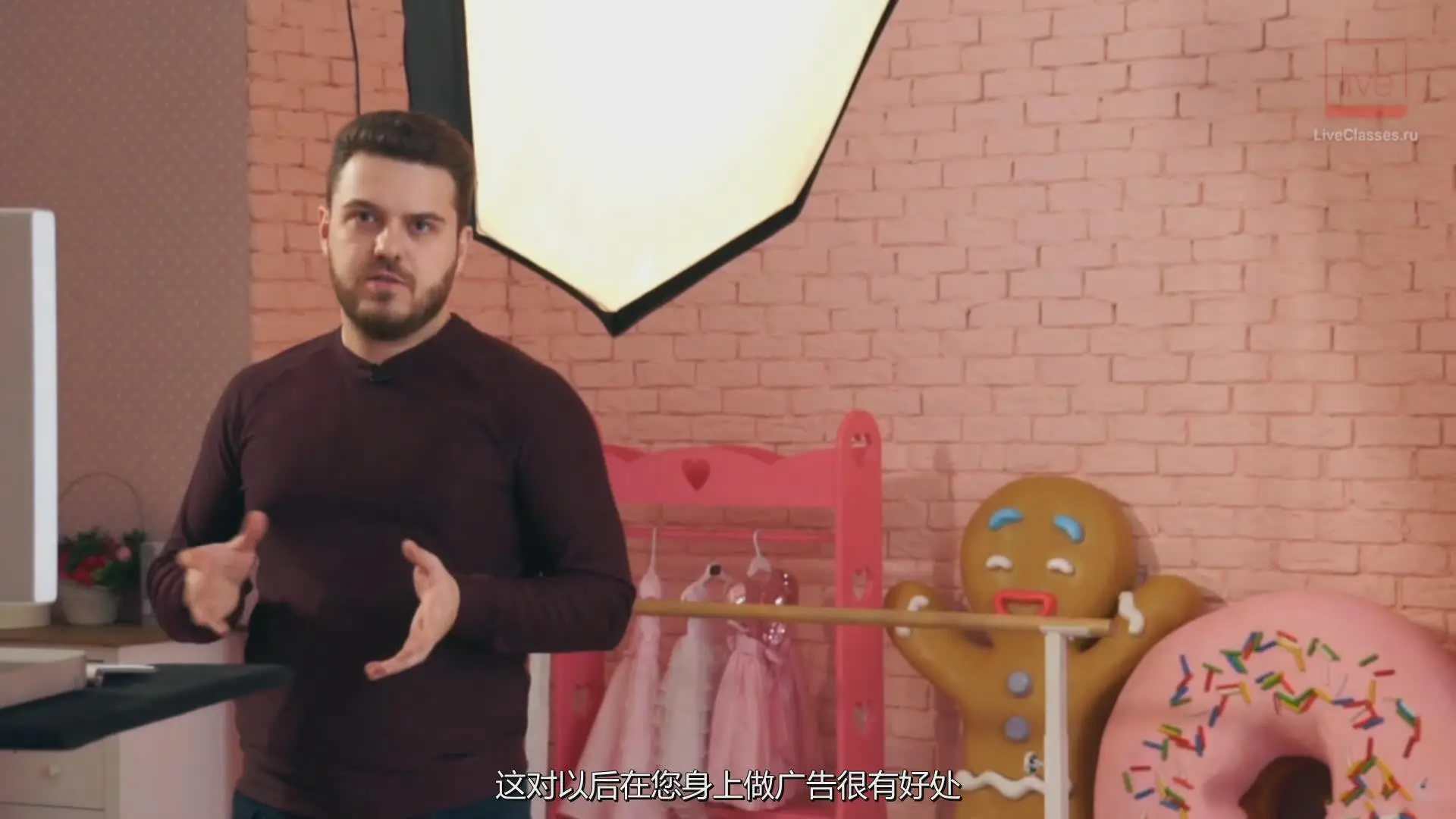 图片[3]-Alexander Talyuka-维密品牌风格私房内衣人像摄影教程-中文字幕