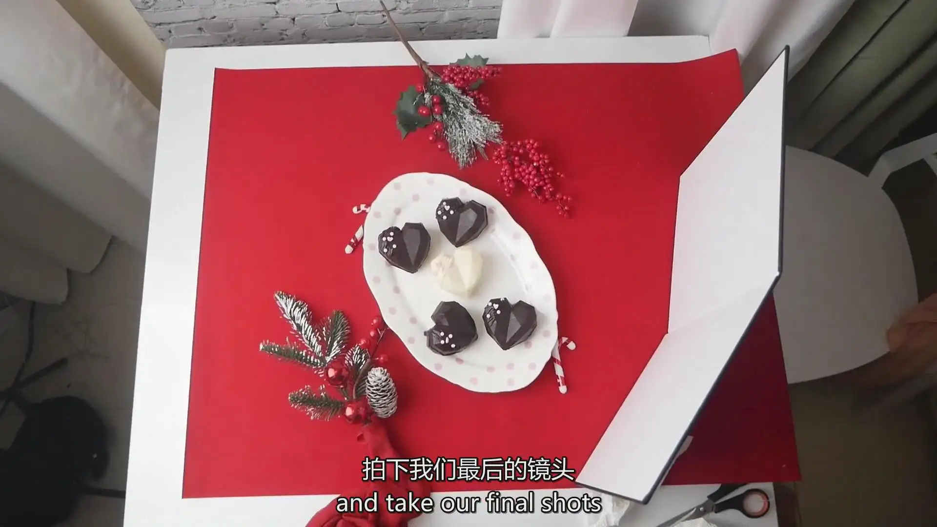 图片[9]-摄影师Rose Nene节日氛围美食摄影与产品摄影布光构图教程-中英字幕-美夕摄影