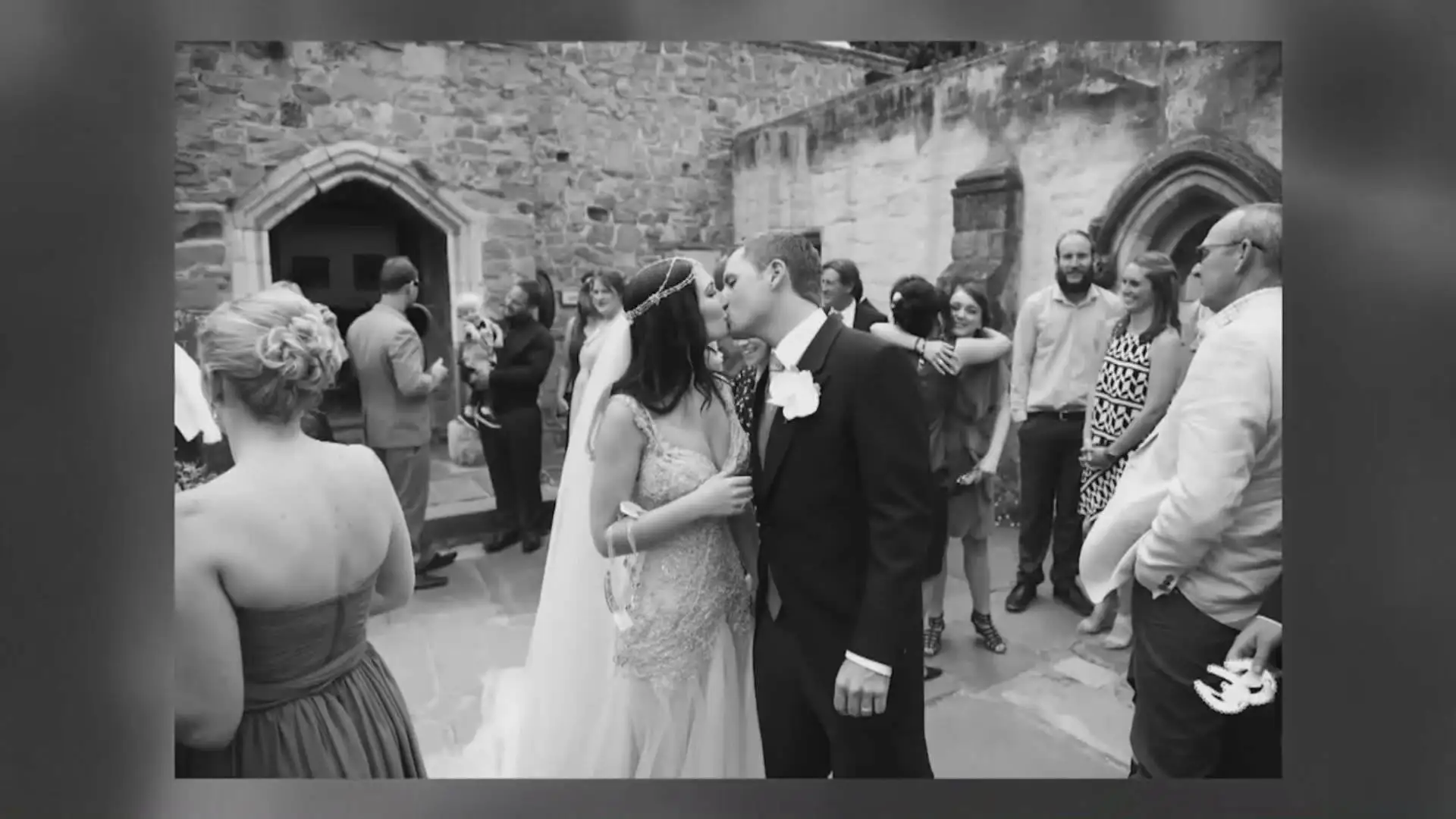 图片[11]-Jerry Ghionis - Erin & Jeremy 婚礼现场跟拍教程-独家精翻中英字幕