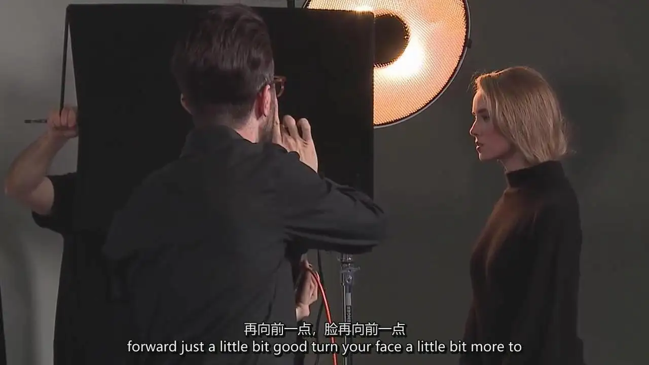 图片[12]-摄影师Chris Knight 一盏灯一个反光板掌握人像布光教程-中英字幕-美夕摄影