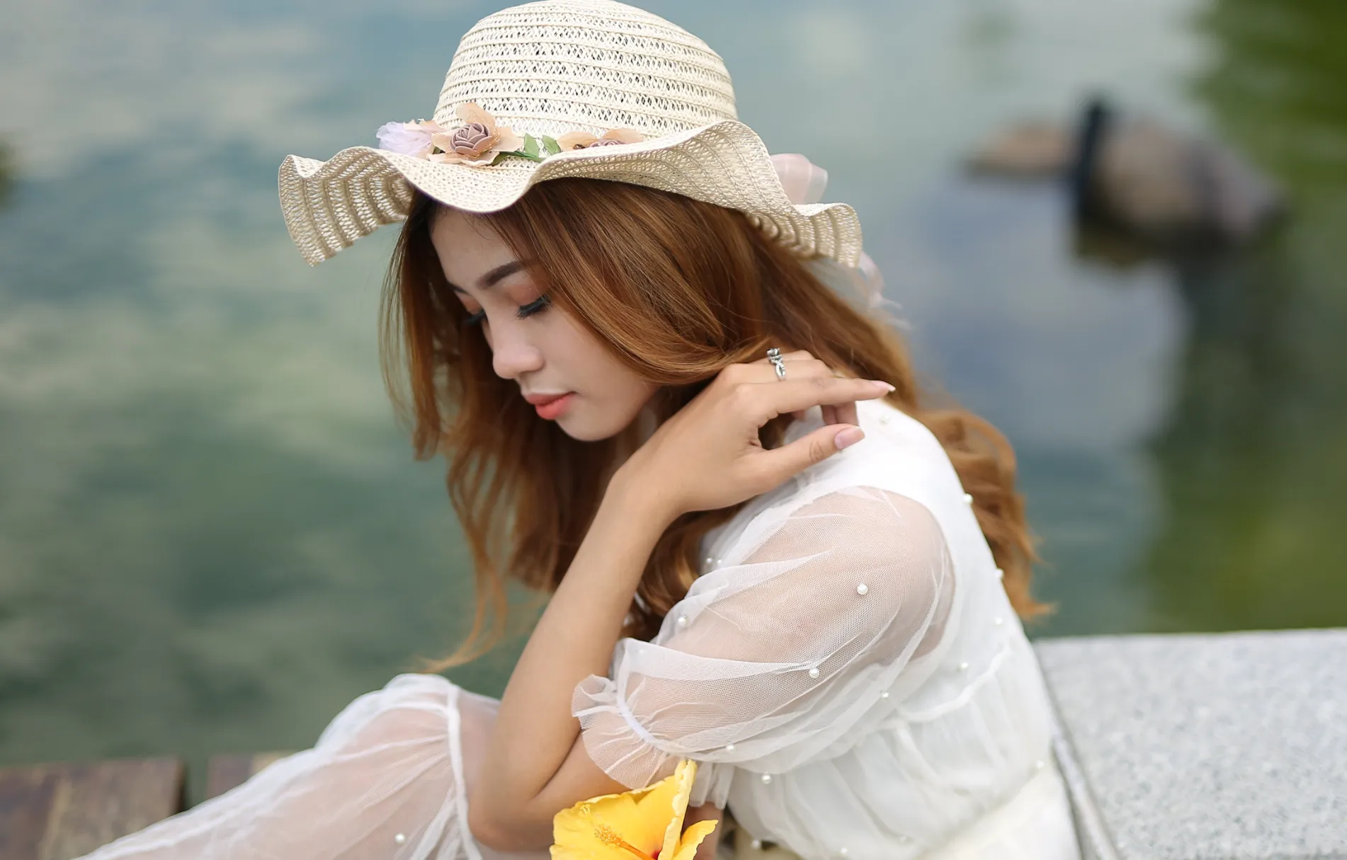 8张白裙绿草清新美少女RAW原图CR2格式人像精修调色练习素材-美夕摄影