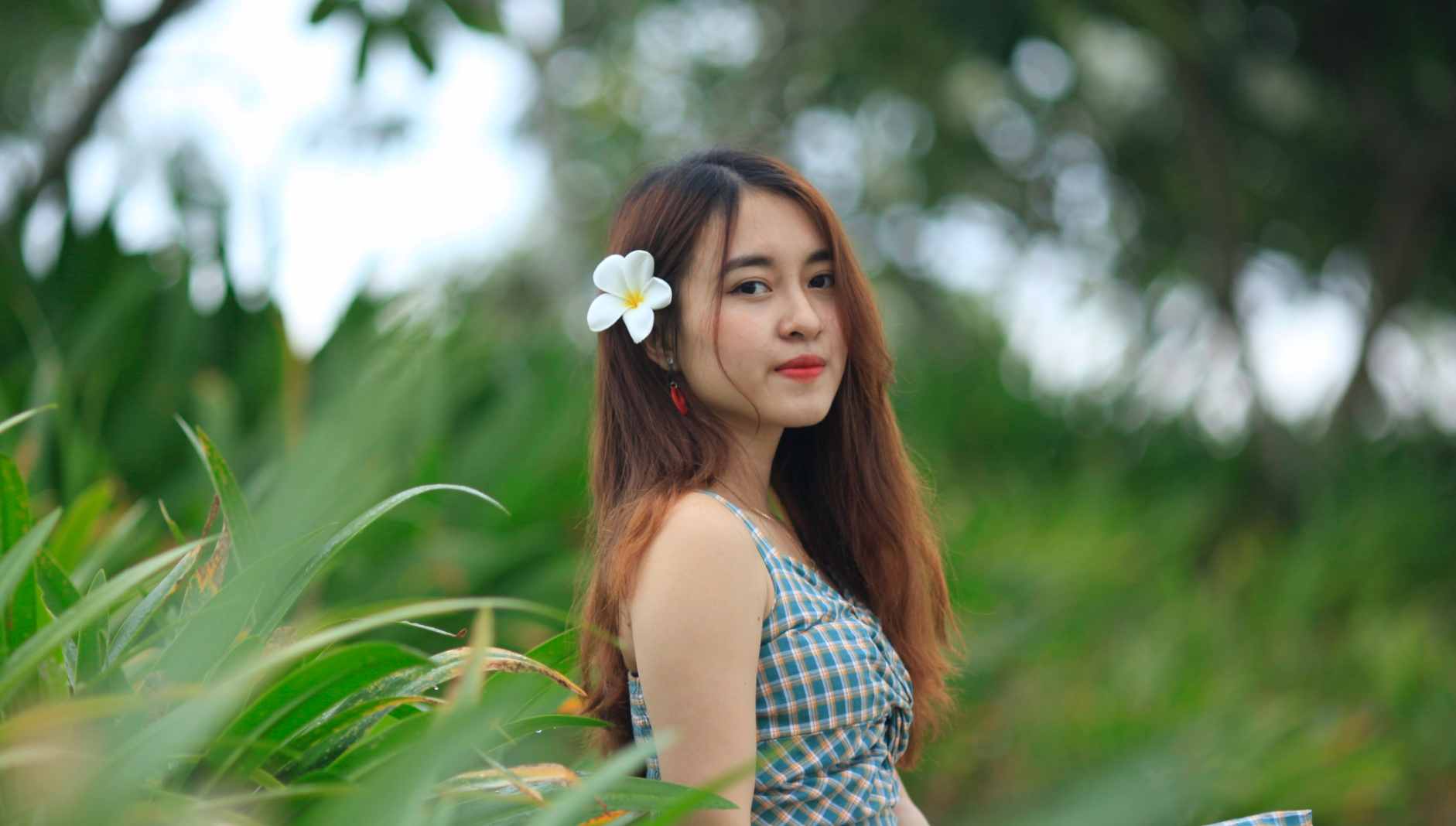 11张鸡蛋花南方姑娘RAW原图CR2格式人像调色练习素材-美夕摄影